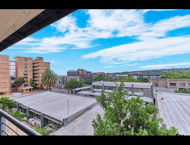 1 BEDROOM APARTMENT FOR SALE IN FERNDALE